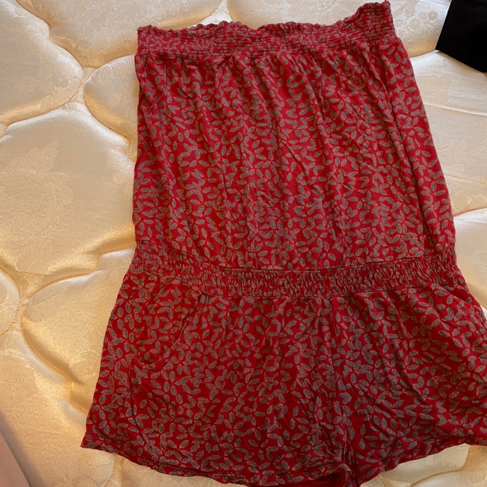 Strapless romper